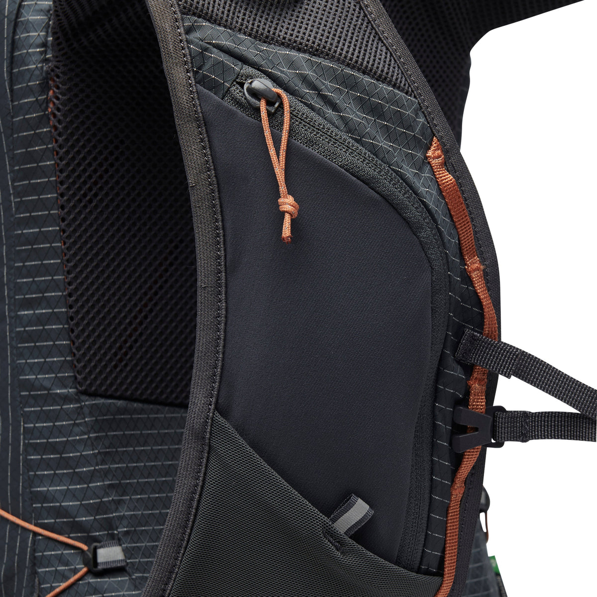 Pursuit 15 Backpack - Past Season | Black Diamond Essential