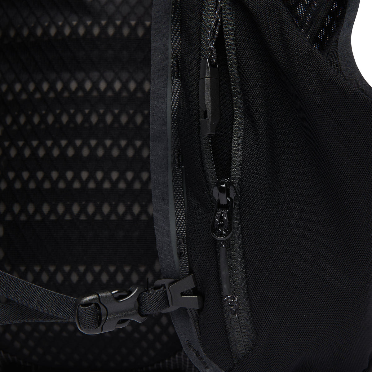 Distance 8 Backpack - Past Season | Black Diamond Classic