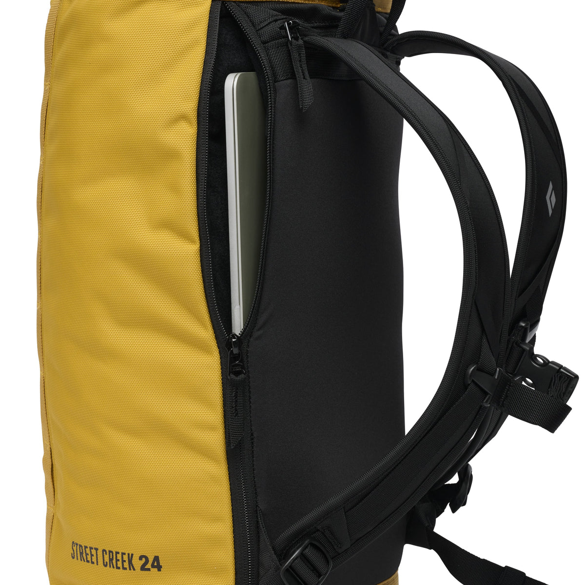 Street Creek 24 Backpack - Past Season | Black Diamond Everyday