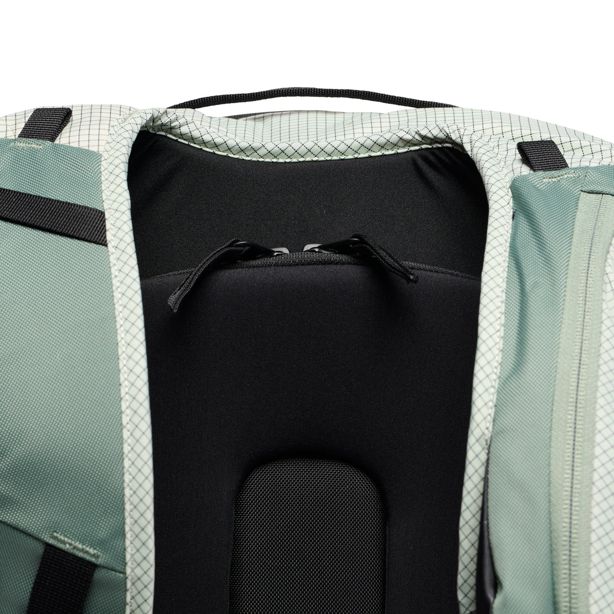 Dawn Patrol 32 Backpack | Black Diamond Signature