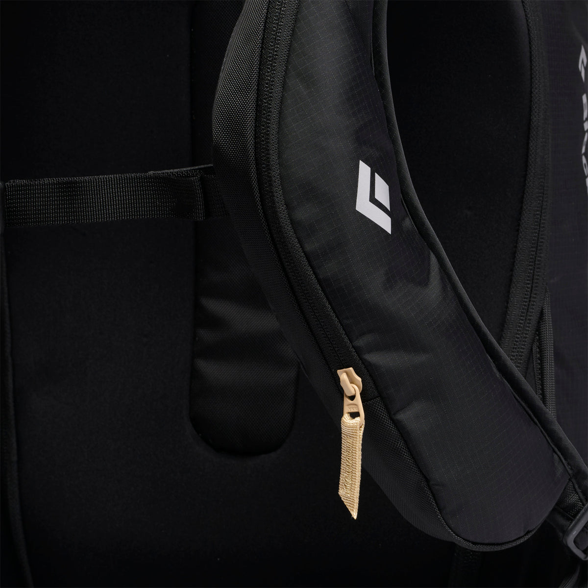 Dawn Patrol 32 Backpack | Black Diamond Signature